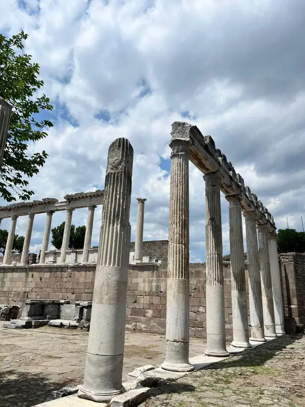 Pergamon pergamum ancient city izmir culture 
