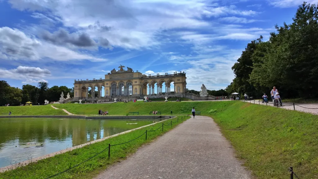 schönbrunn palace 