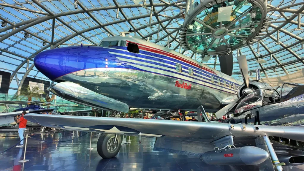 hangar 7 red bull planes in salzburg