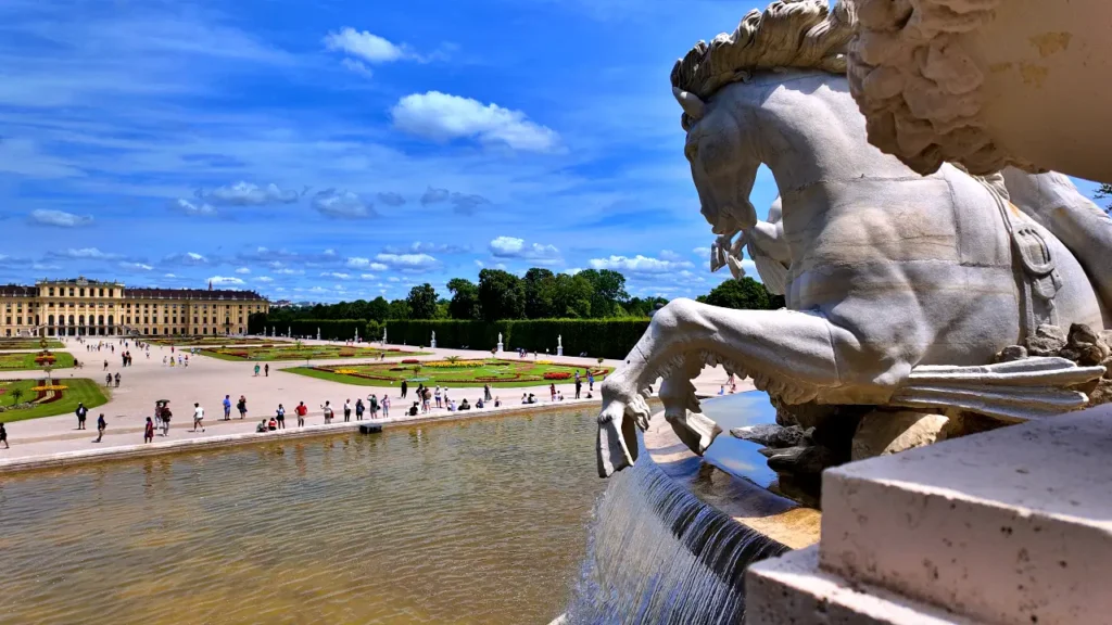 schönbrunn palace view from the horse statue above the pool 